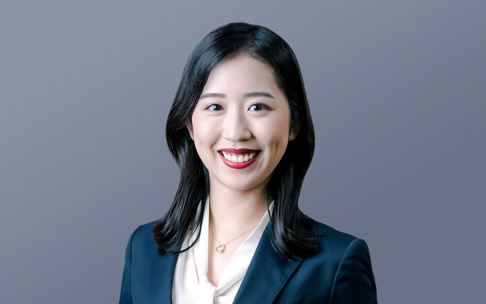 内田 麻璃子