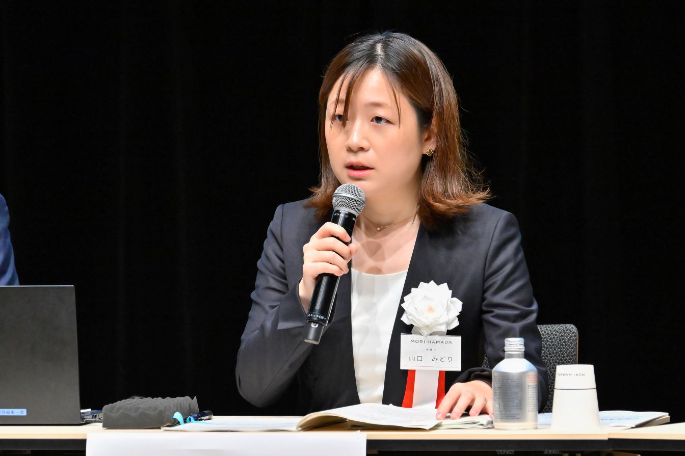 山口弁護士